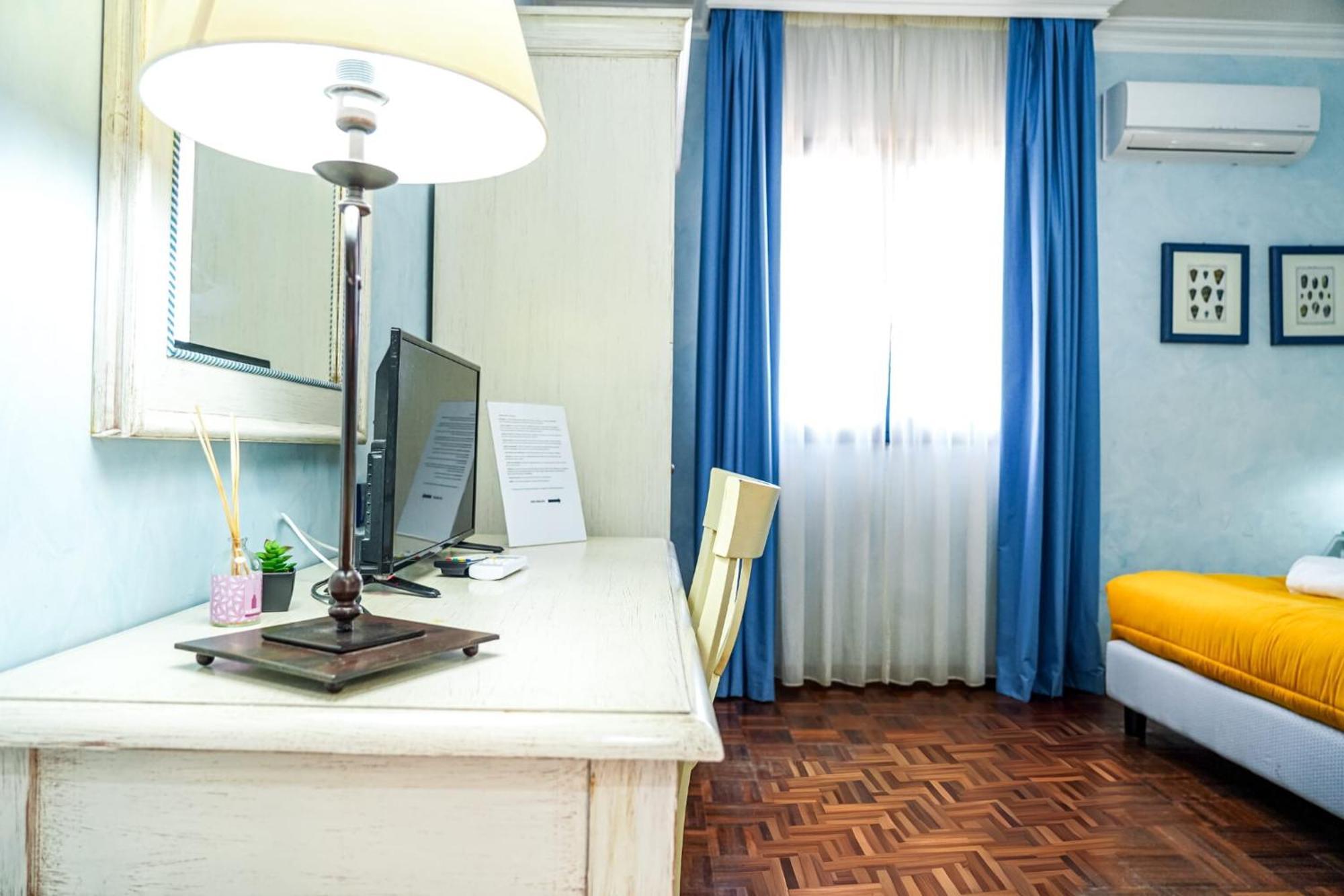 Motel - Hotel Nautico ポッツァッロ エクステリア 写真