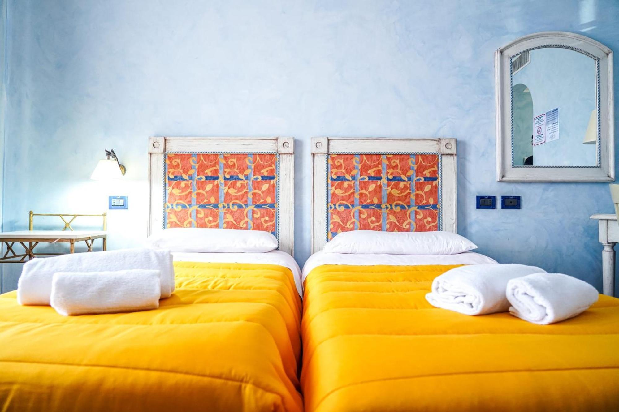 Motel - Hotel Nautico ポッツァッロ エクステリア 写真
