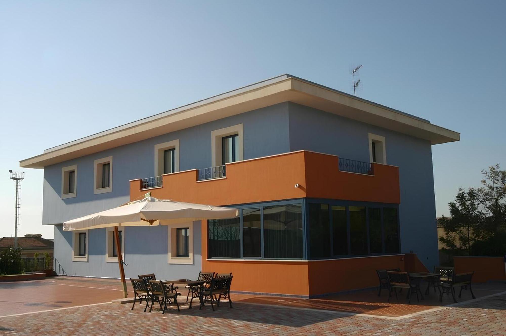 Motel - Hotel Nautico ポッツァッロ エクステリア 写真